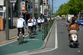 自転車専用レーン