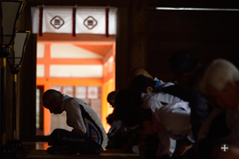 サイクリング一行の安全を祈祷