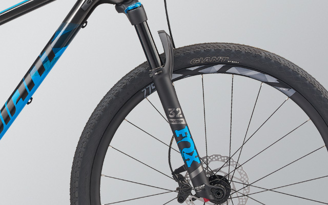 2019 GIANT Bicycles XTC ADVANCED 3