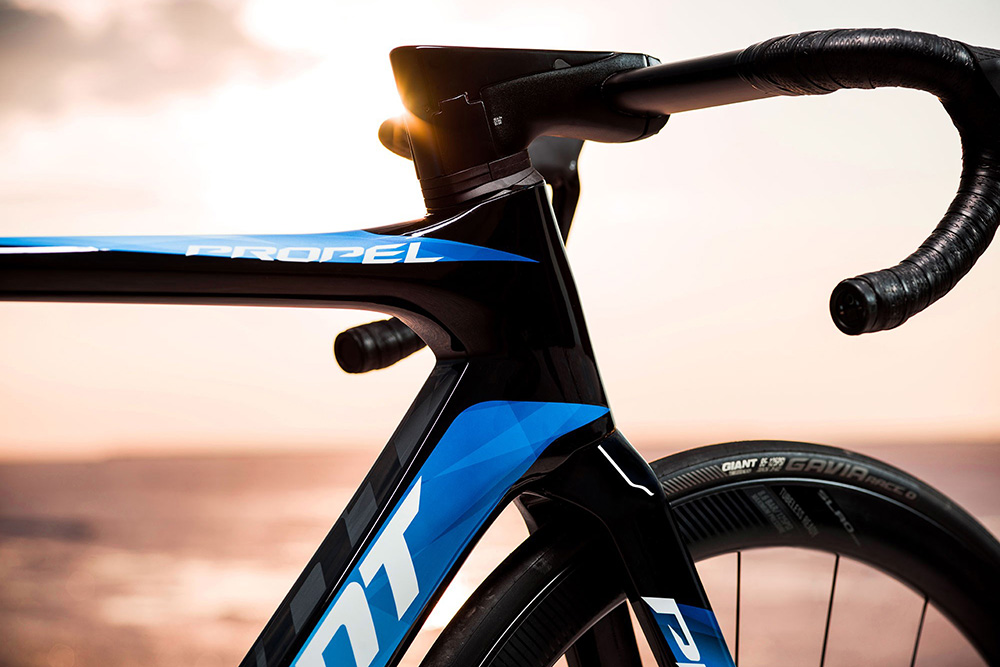 2019 GIANT Bicycles | PROPEL DISC