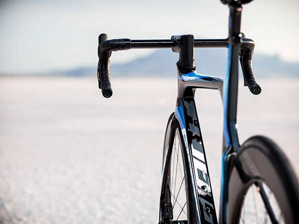 2019 GIANT Bicycles | PROPEL DISC