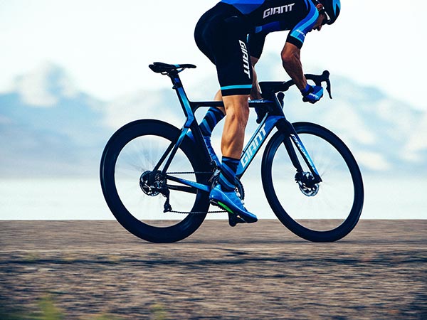 2019 GIANT Bicycles | PROPEL DISC