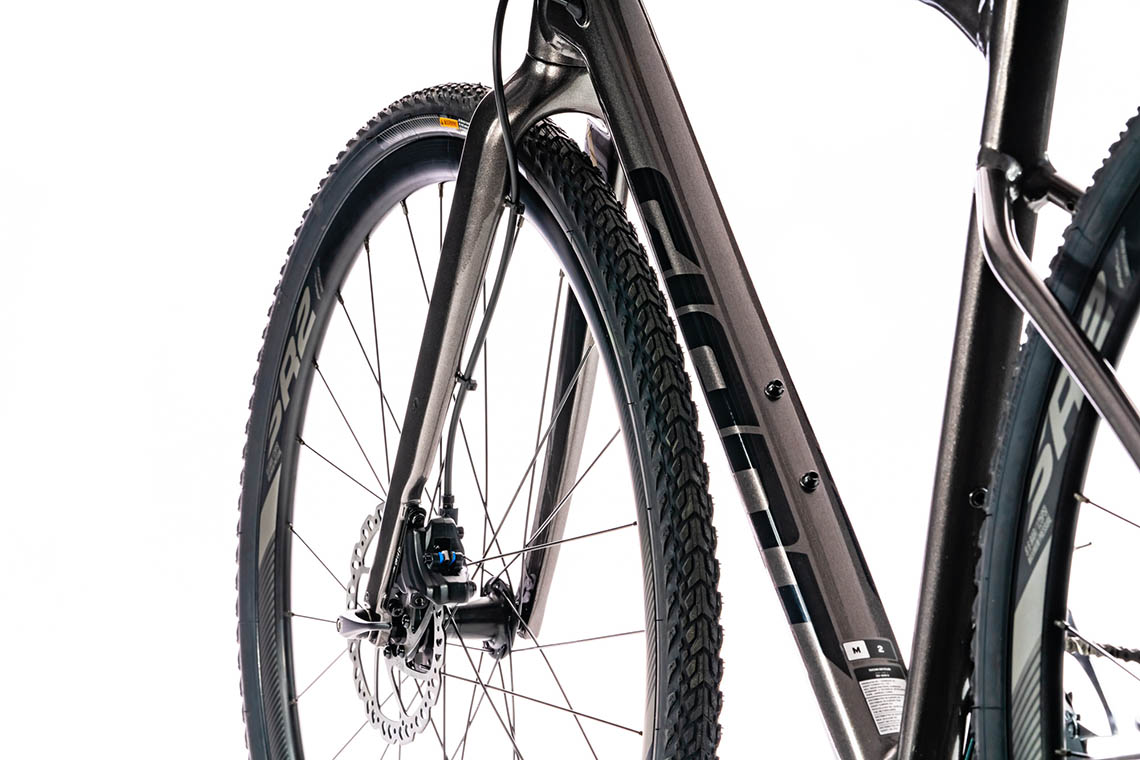 2020 GIANT Bicycles | REVOLT 2