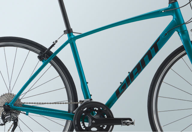 2021 GIANT Bicycles | ESCAPE RX 2