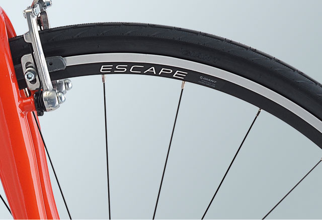 2021 GIANT Bicycles | ESCAPE R3