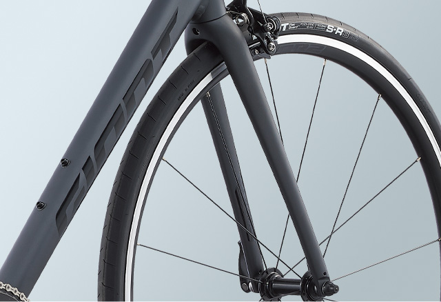 2021 GIANT Bicycles | CONTEND 0 (New 2022)