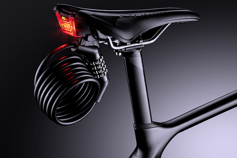 GIANT UNICLIP LOCK + TAIL LIGHT COMBO KIT 2 – サイクランド