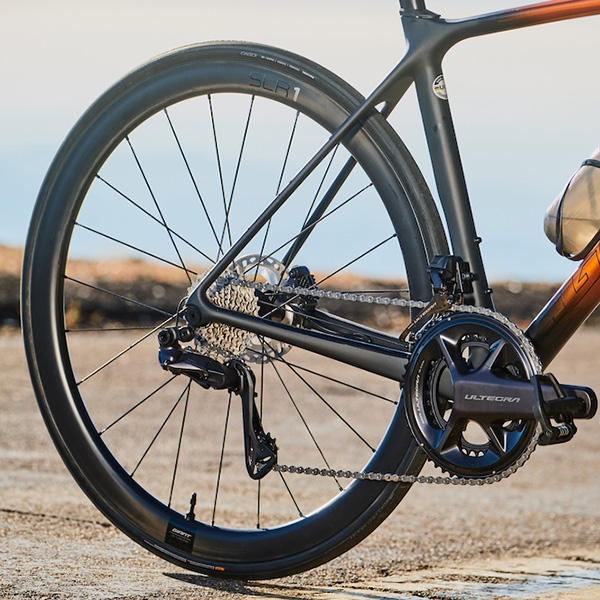 2022 GIANT Bicycles | TCR ADVANCED PRO 0 DISC ULTEGRA DI2
