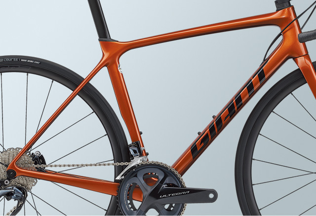 2022 GIANT Bicycles | TCR ADVANCED 1 DISC KOM