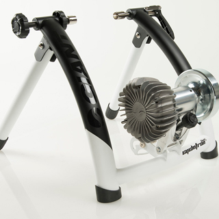 2022 GIANT Bicycles | CYCLOTRON FLUED