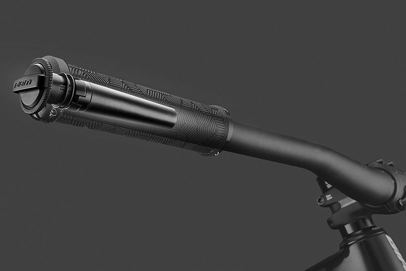 2021 GIANT Bicycles CLUTCH BAR END STORAGE Gear Image