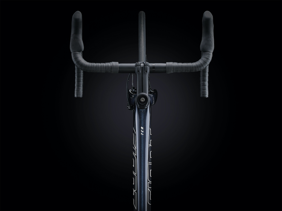 2023 GIANT Bicycles | TCR ADVANCED 1 DISC KOM