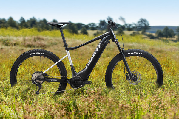 2023 GIANT Bicycles | OFF-ROAD × PERFORMANCE