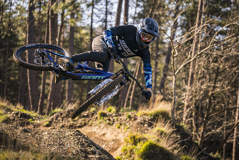 Giant Factory Off Road Team 21年の体制を発表 News Giant Factory Off Road Team 21年の体制を発表 News