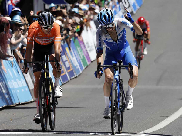 2022 GIANT Bicycles | RIDERS/TEAMS | Team BikeExchange-Jayco